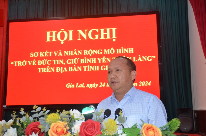  Tiếp tục nhân rộng mô hình “Trở về đức tin, giữ bình yên thôn làng” 